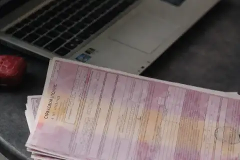 ОСАГО хотят «урезать»: страховщики предлагают жесткий лимит выплат